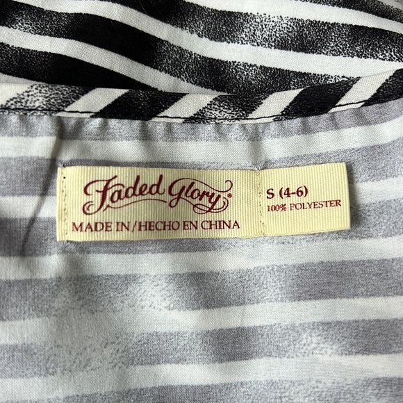 5/$25 Faded Glory Top - Picture 9 of 10